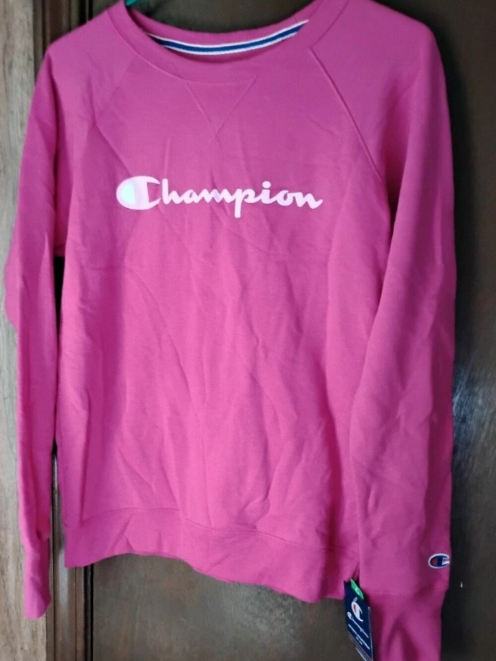 Champion Women's Bright Pink Crewneck Sweatshirt